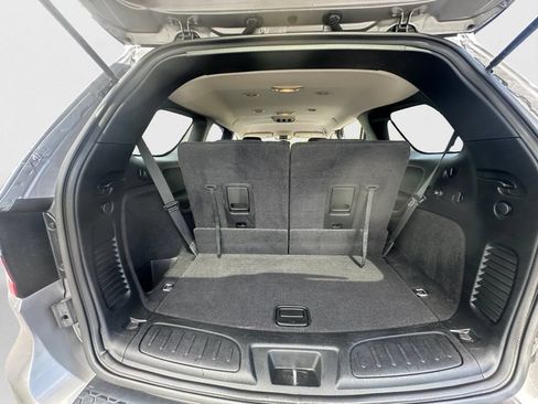 Used 2019 Dodge Durango SXT w/ 3rd Row Seating Group RWD image 13