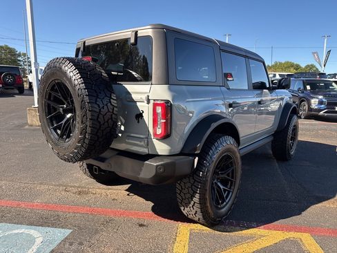 Used 2022 Ford Bronco Wildtrak image 6