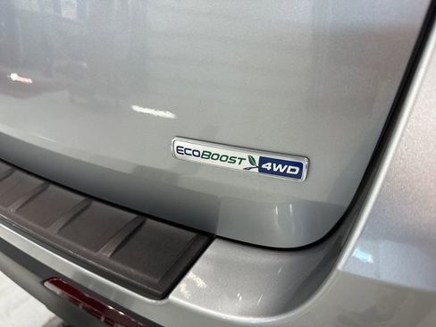 Used 2020 Ford Explorer XLT w/ Comfort Package AWD/4WD image 9