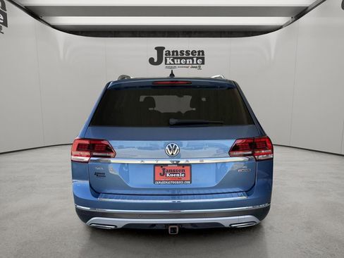 Used 2020 Volkswagen Atlas SEL R-Line AWD/4WD image 3