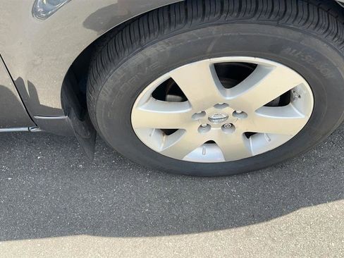 Used 2004 Nissan Quest SE w/ (SEA) Seat Pkg FWD image 17