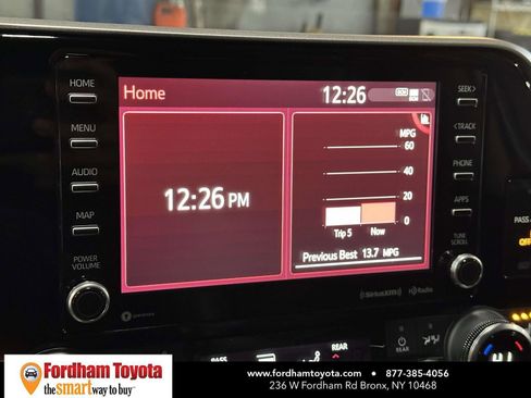 Used 2022 Toyota Highlander XLE image 25