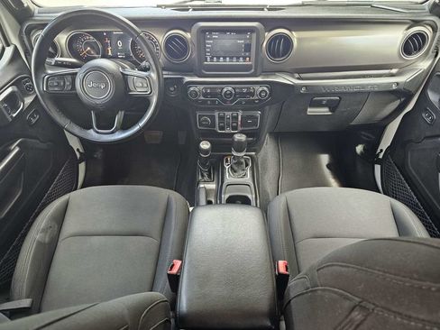 Used 2018 Jeep Wrangler Unlimited Sport S AWD/4WD image 14