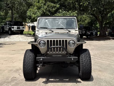 Used 2006 Jeep Wrangler Sport w/ 30" Tire & Wheel Group AWD/4WD image 2