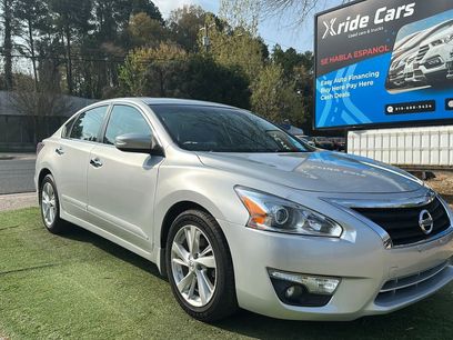 Used 2015 Nissan Altima 2.5 SL w/ Technology Package