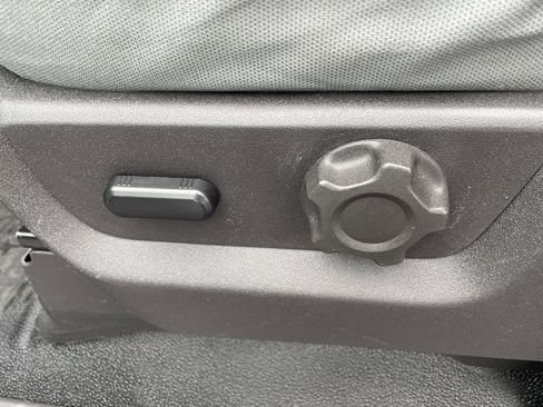 Used 2016 Ford F250 XLT w/ Advanced Security Group image 14