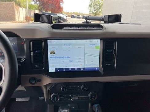 Used 2022 Ford Bronco Wildtrak AWD/4WD image 15