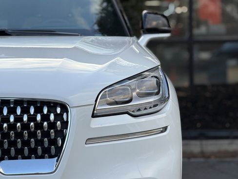 Used 2023 Lincoln Aviator Black Label w/ Class IV Trailer Tow Package image 5