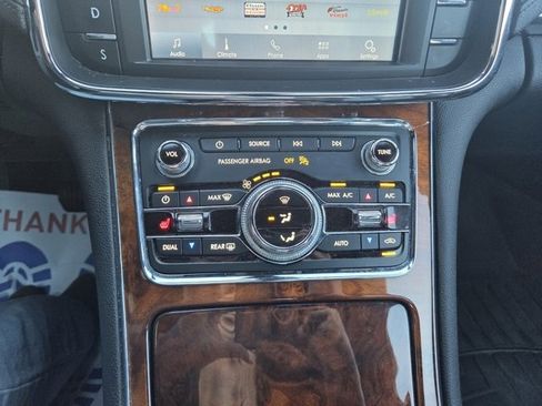 Used 2020 Lincoln Continental image 18