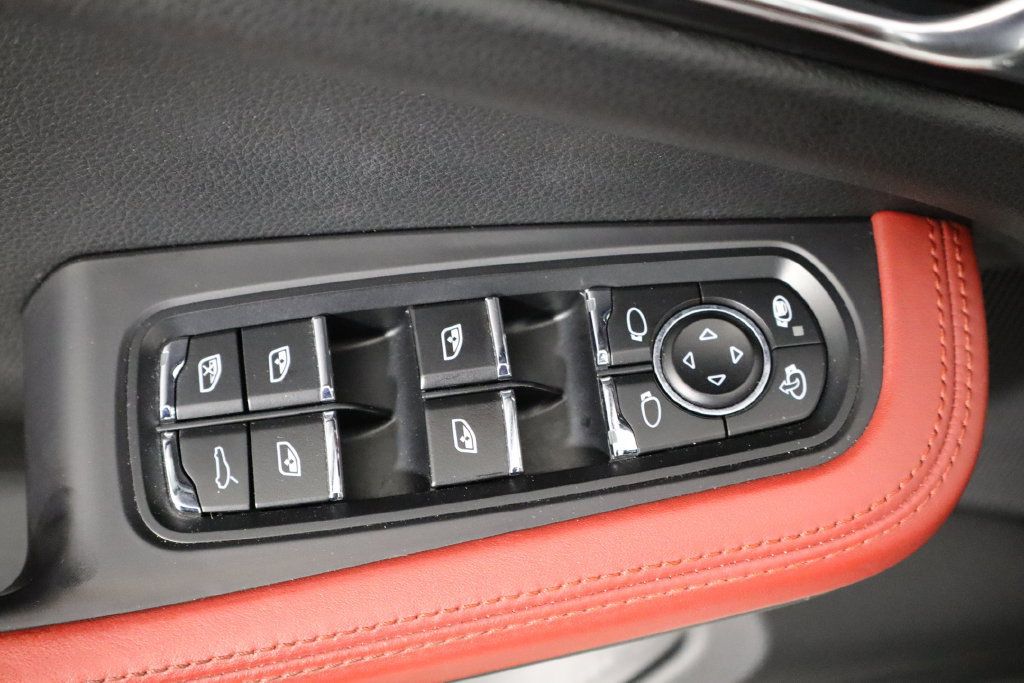 Used 2017 Porsche Macan GTS AWD/4WD image 19