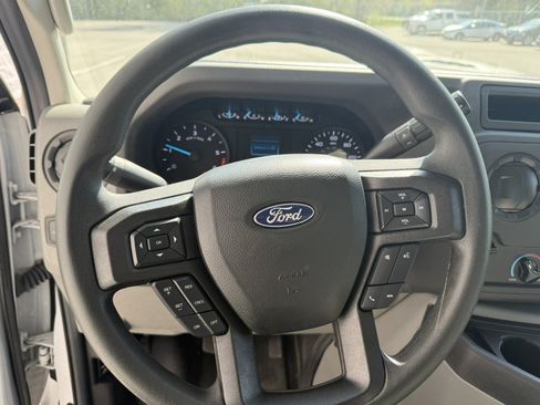 Used 2023 Ford E-450 and Econoline 450 Super Duty w/ Power Windows & Locks Group RWD image 21