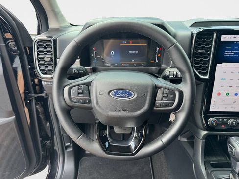 Used 2025 Ford Ranger XLT w/ Equipment Group 301A High AWD/4WD image 11