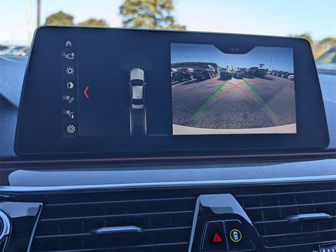 Used 2018 BMW 530i image 21