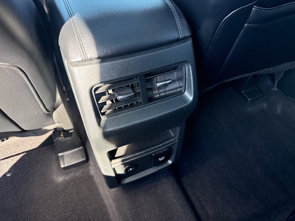Used 2024 Ford Edge SEL w/ Convenience Package AWD/4WD image 19