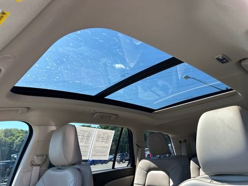 Certified 2024 Lincoln Aviator AWD w/ Premium Package image 23
