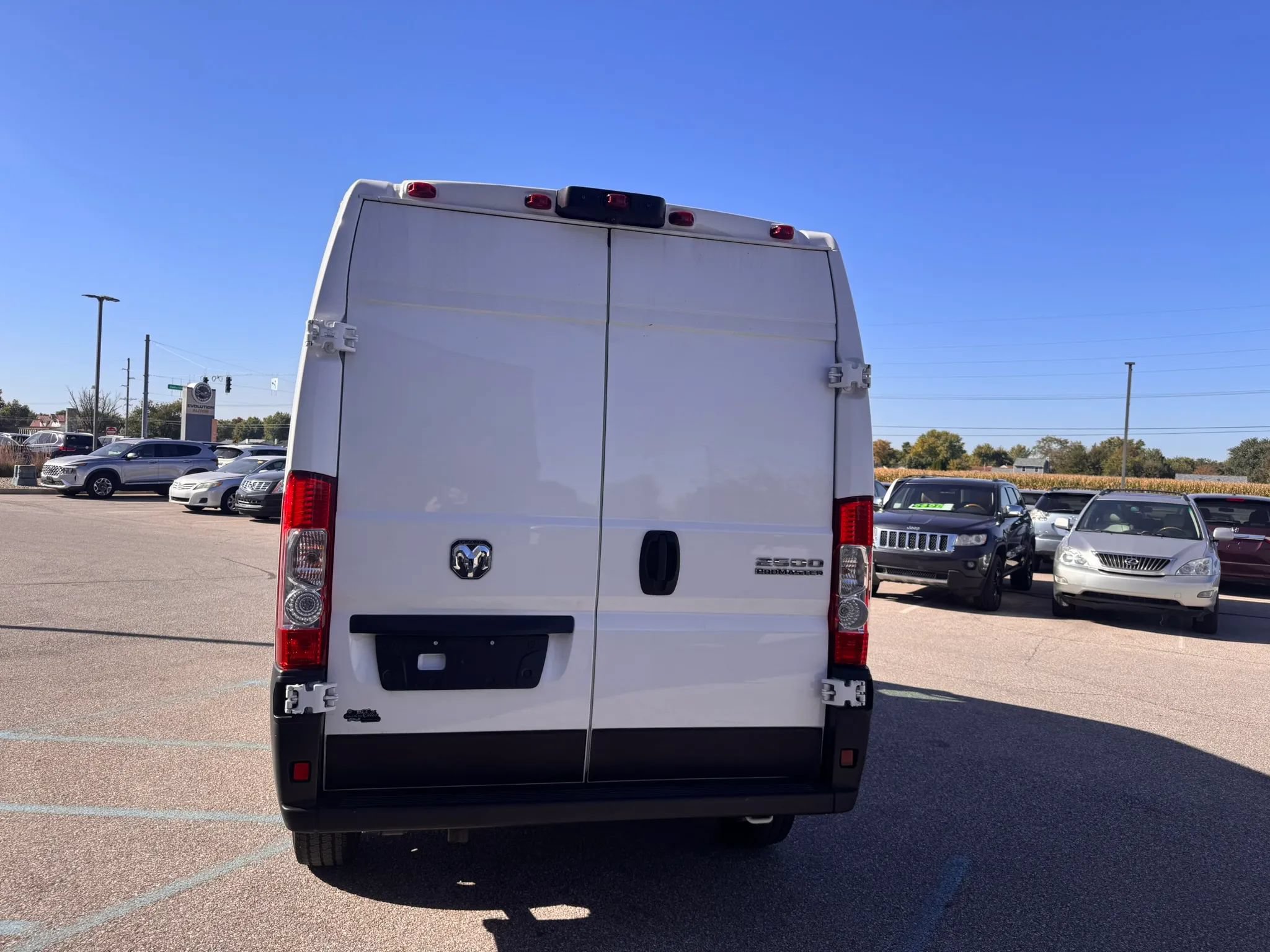 Used 2024 RAM ProMaster 2500 w/ Convenience Group FWD image 7