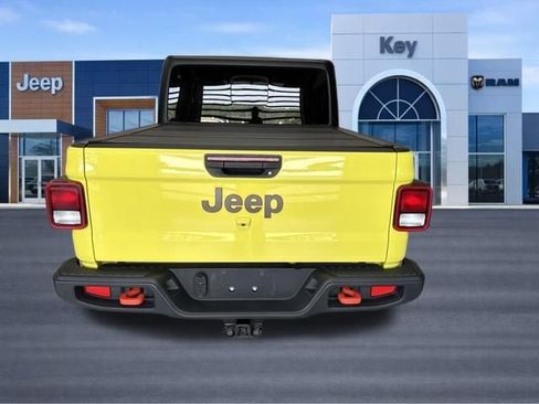 Used 2023 Jeep Gladiator Mojave w/ Cold Weather Group AWD/4WD image 5
