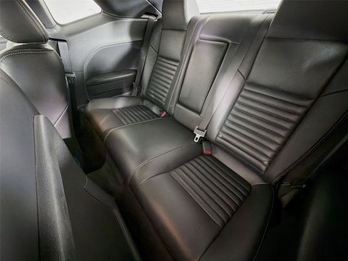 Used 2010 Dodge Challenger R/T RWD image 25