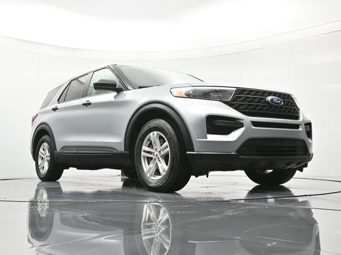 Used 2023 Ford Explorer 2WD image 38