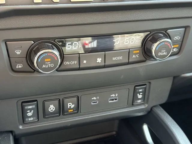 Certified 2025 Nissan Frontier SV w/ SV Convenience Package RWD image 38