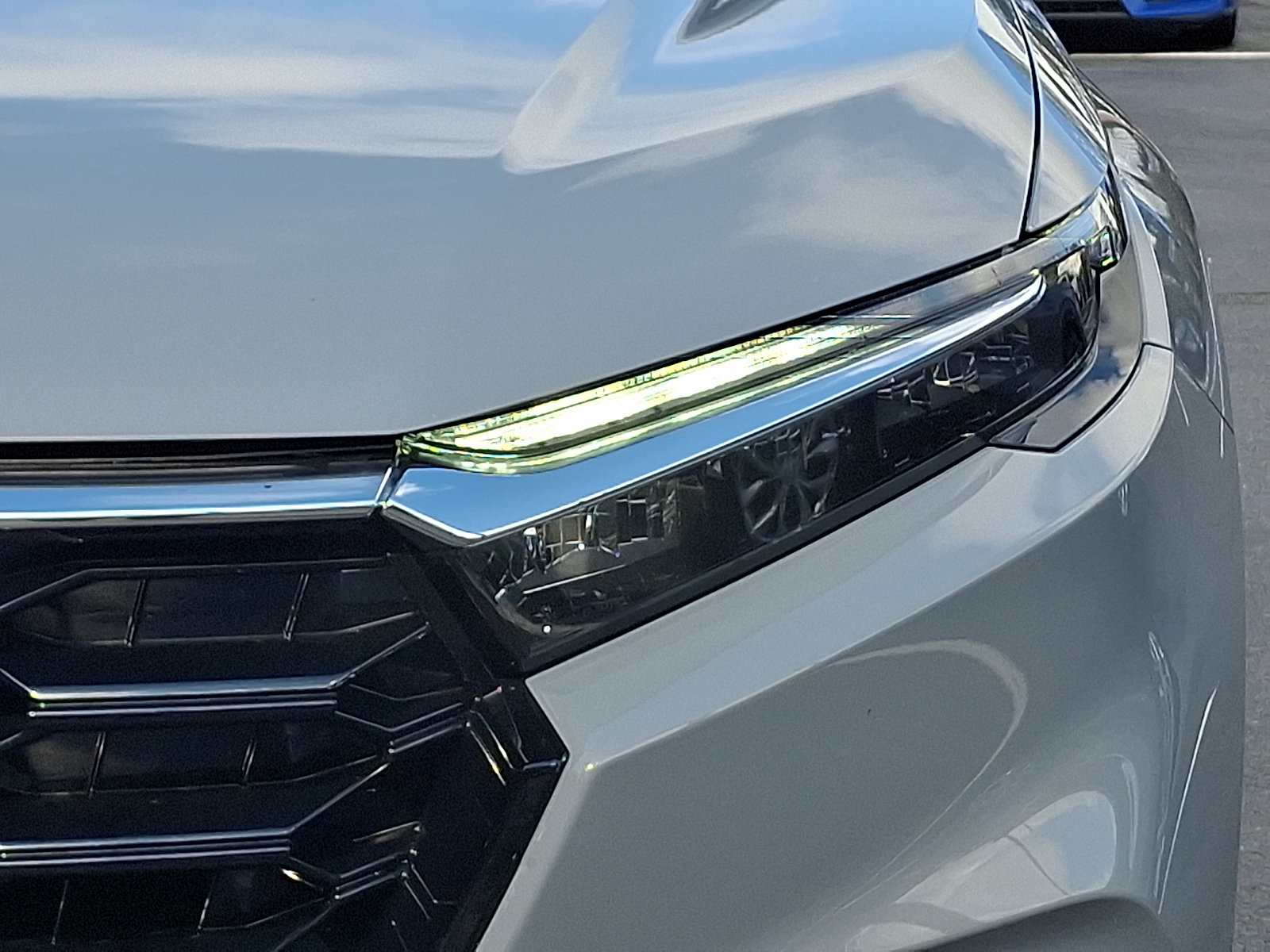 Used 2024 Honda CR-V EX image 9