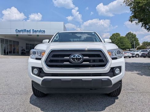 Used 2023 Toyota Tacoma SR5 RWD image 3