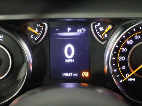 Used 2022 Jeep Wrangler Unlimited Sport image 38