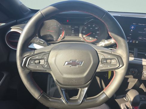 Used 2024 Chevrolet Trax RS w/ Sunroof Package image 34