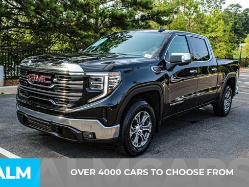 Used 2025 GMC Sierra 1500 SLT RWD image 2