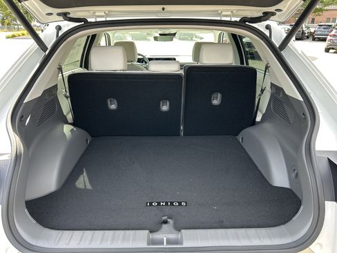 New 2025 Hyundai Ioniq 5 Limited image 16