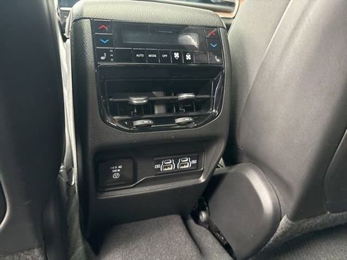 Used 2023 Jeep Grand Cherokee L Summit w/ Advanced Protech Group IV image 17