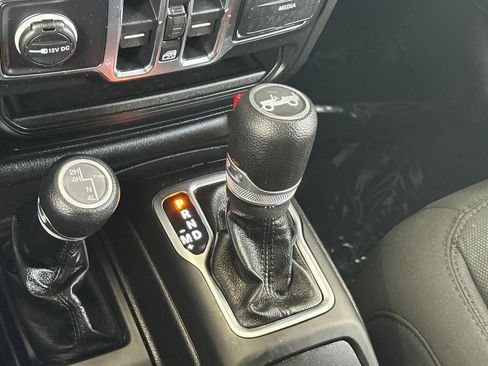 Used 2019 Jeep Wrangler Unlimited Sport S AWD/4WD image 20