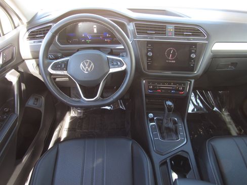 Used 2024 Volkswagen Tiguan Wolfsburg Edition image 18