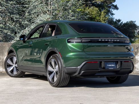 Certified 2026 Porsche Macan Electric RWD image 3