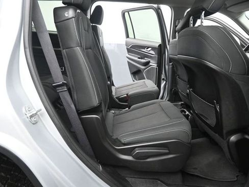 Used 2022 Jeep Grand Cherokee L Laredo w/ Luxury Tech Group I image 16