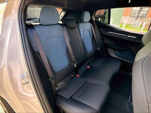 New 2026 Volvo EX30 Plus w/ Protection Package Premier AWD/4WD image 16