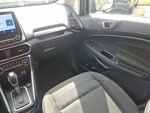 Certified 2022 Ford EcoSport SE image 16