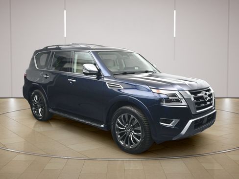 Certified 2023 Nissan Armada Platinum w/ Captain's Chairs Package AWD/4WD image 1