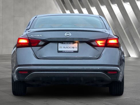 Used 2022 Nissan Altima 2.5 S image 5