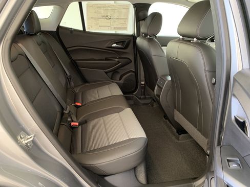 New 2026 Chevrolet Trax LT image 32