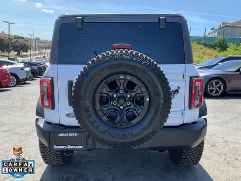 Used 2023 Ford Bronco Wildtrak image 5