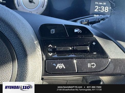 Used 2025 Hyundai Elantra SEL image 18