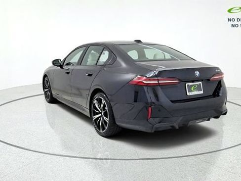 Used 2027 BMW 530i w/ M Sport Package RWD image 6