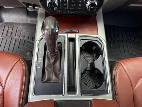 Used 2019 Ford F150 King Ranch w/ Equipment Group 601A Luxury AWD/4WD image 21