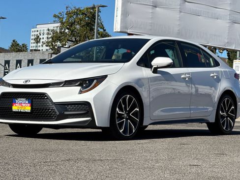 Used 2022 Toyota Corolla SE image 8