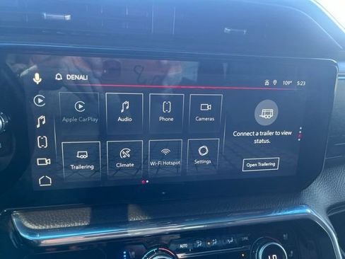 Used 2025 GMC Sierra 2500 Denali w/ Denali Reserve Package AWD/4WD image 19