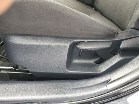 Used 2025 Toyota Camry LE FWD image 18