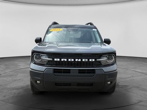 Used 2025 Ford Bronco Sport Outer Banks w/ Outer Banks Tech Package+ AWD/4WD image 2