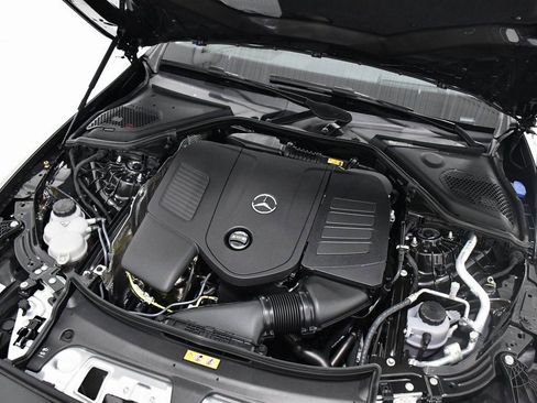 New 2026 Mercedes-Benz E 350 4MATIC Sedan image 5