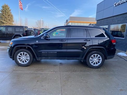 Certified 2021 Jeep Grand Cherokee Laredo image 10